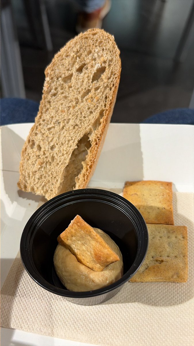 Yolanda Martin Casa R. Mesón Maryobeli tweet media