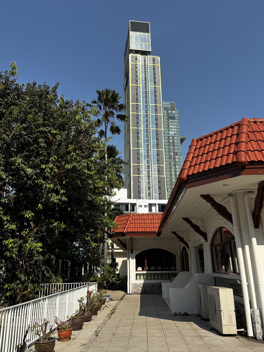 nnsodium's tweet photo. House appreciation post: BKK https://t.co/v7EAyoiW5c