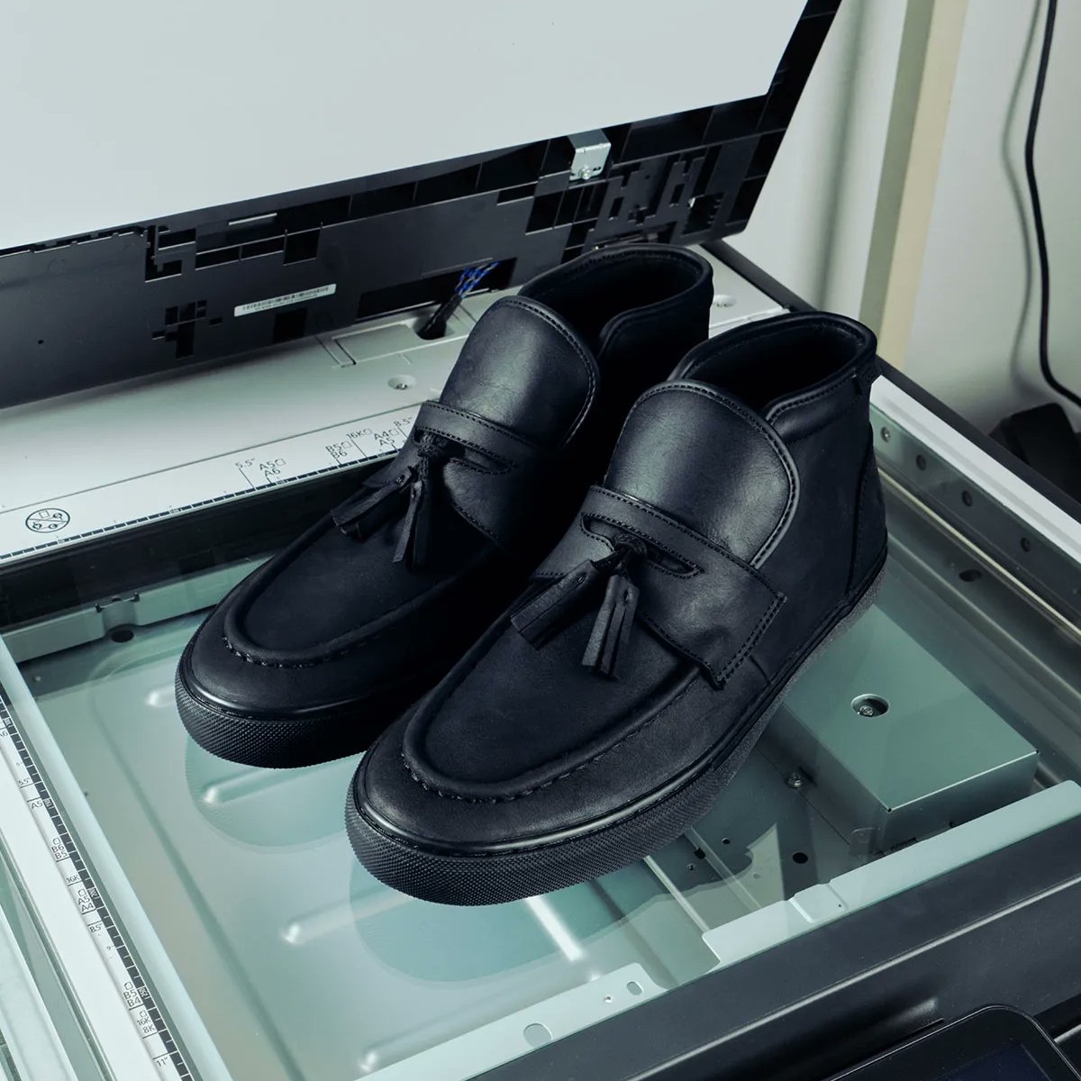 fullress's tweet photo. 【BILLY’S EXCLUSIVE・2026年 4/17 発売】
VANS LOAFER MID “Black/Brown” (ビリーズ バンズ ローファー ミッド “ブラック/ブラウン”) [V197CF BLS]

・BILLY’S ENT 先行予約 4/13 18:00～4/16 23:59
・BILLY’S ENT 4/17 00:00~

https://t.co/PommimpysG https://t.co/HiKUMBw3jb
