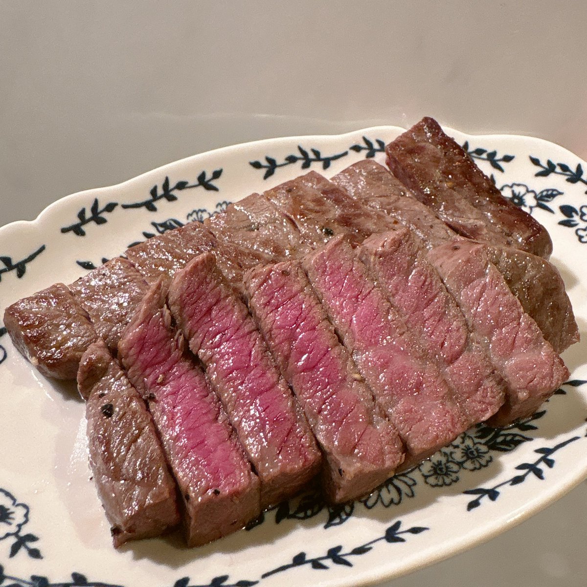 はるこ tweet media