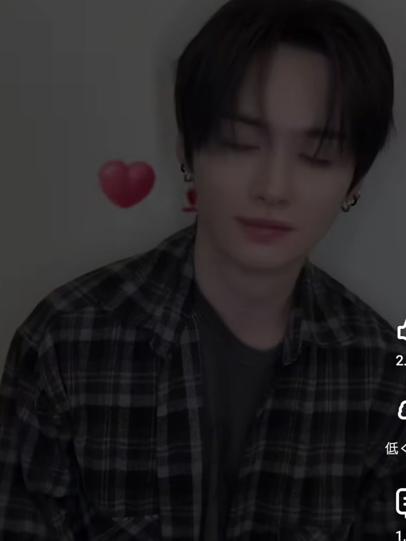 シャコ tweet media