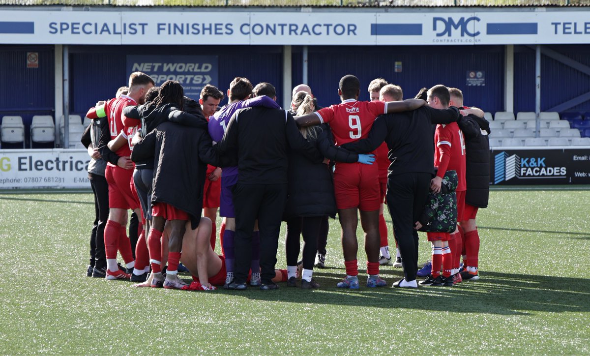 Some shots by <a href="/TrevRobPhoto/">Trev Robinson Photography</a> of our final home game of the season 📸🔴⚪️ #upthetons