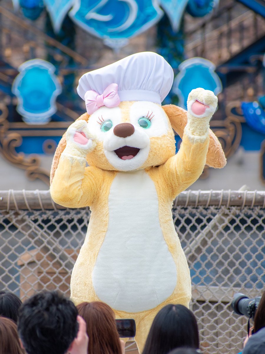 𝐒𝐀𝐍𝐀 tweet media