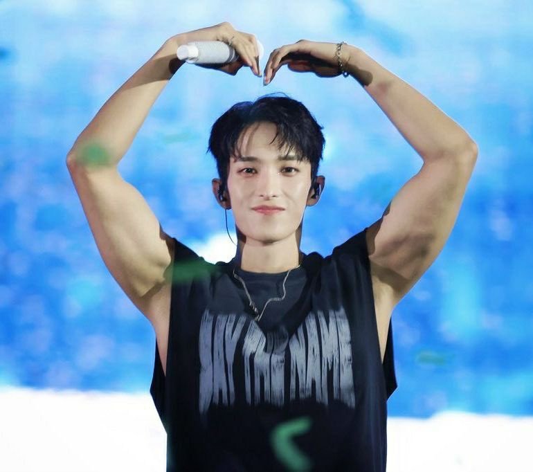 RIE🍒🐕🐶🦦 tweet media