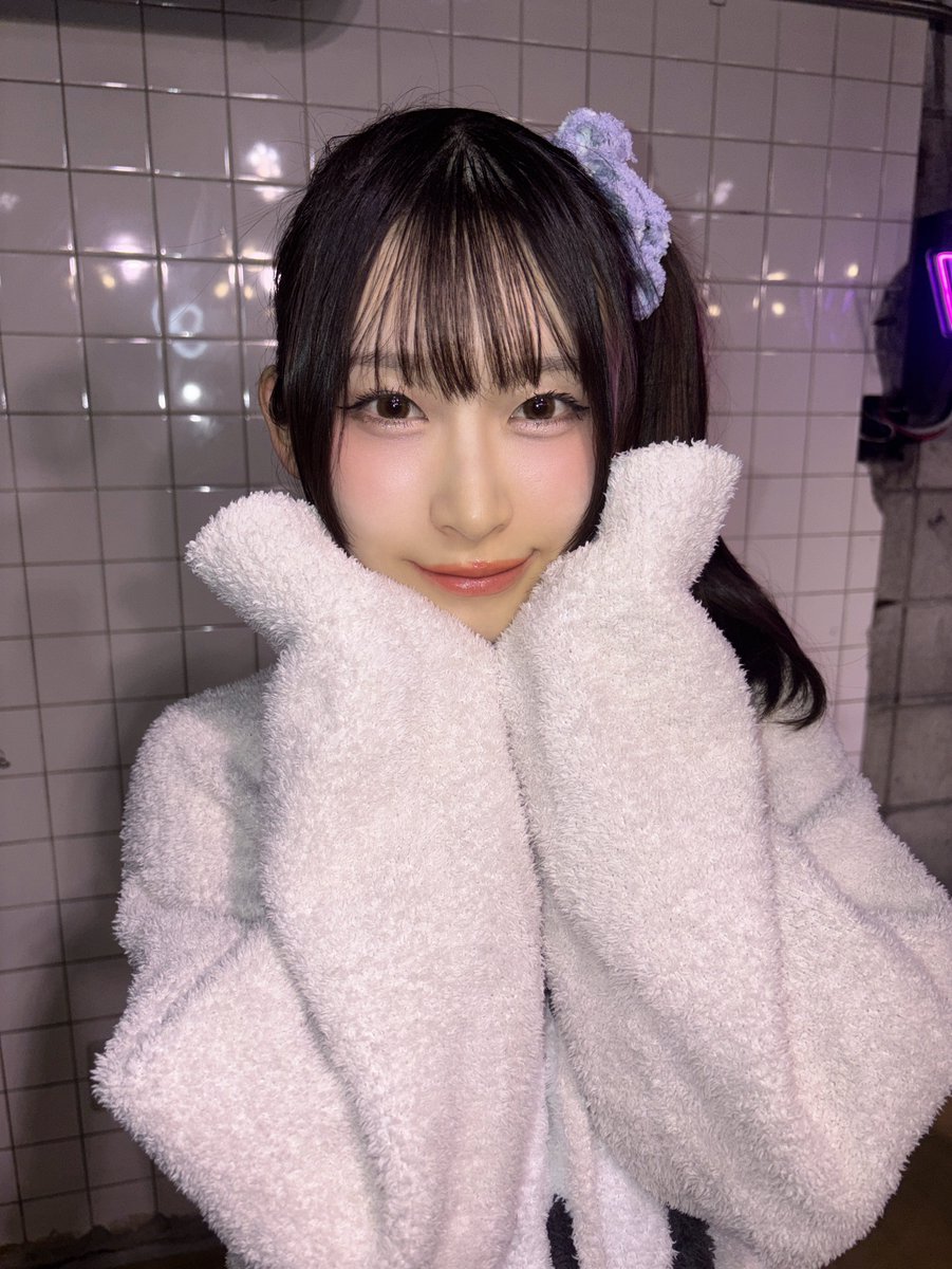 琴山しずく tweet media