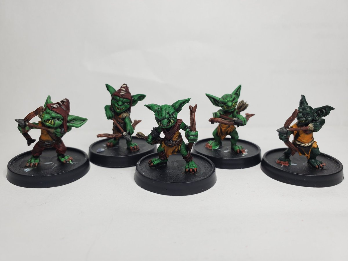 CatHultberg's tweet image. Just realized I fell asleep last night without posting the other half of my @MoonlightMinis goblin-palooza. Please enjoy the rest of this beautifully sculpted collection. #miniatures #miniaturepainting #workinprogress