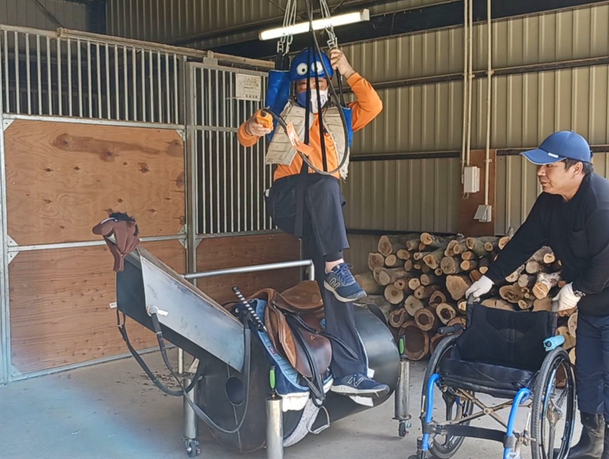 ちびうま団おひしゃる tweet media