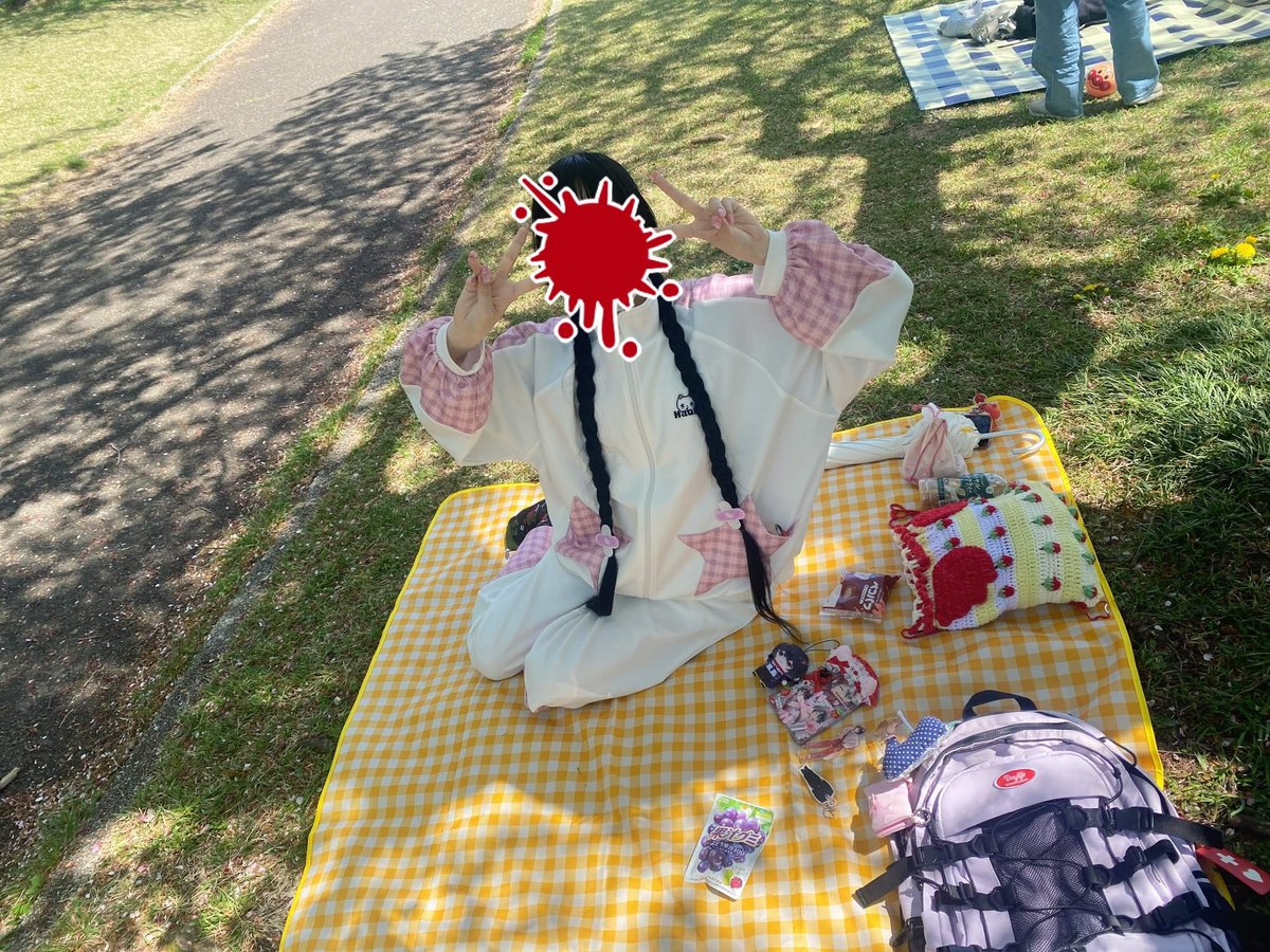 腥 tweet media