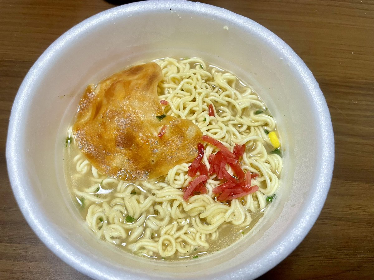 ベイマックスが懸賞で「焼豚ラーメン７日分（7個入り）」を当ててくれたので食べてみたよ。
1978年にこれ発売したのすごいんじゃないかな😆
ごちそうさまでした♪
