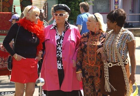 Today’s ep, same kinda vibe x #EastEnders
