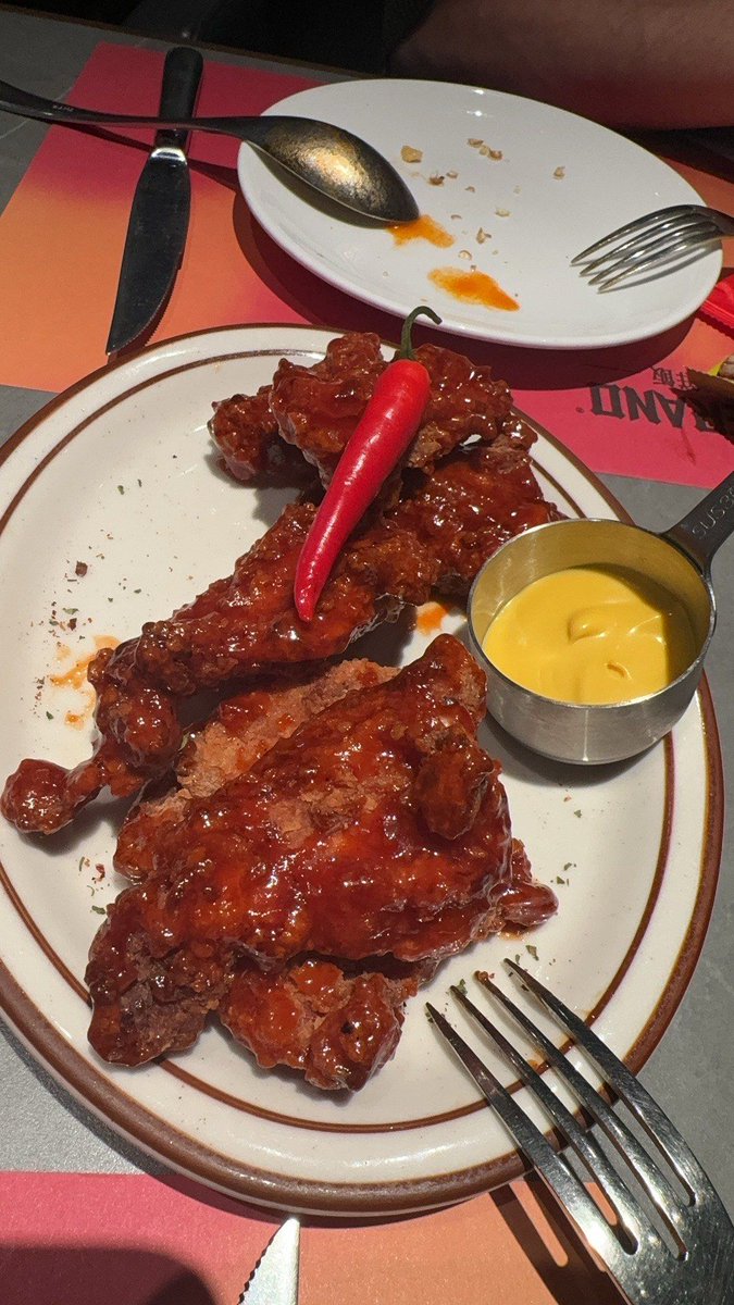 Lauren Olson tweet media