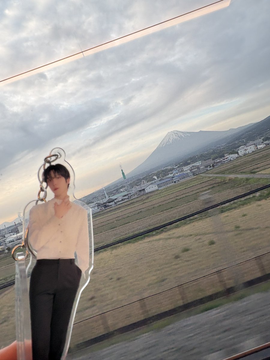 クルミ tweet media