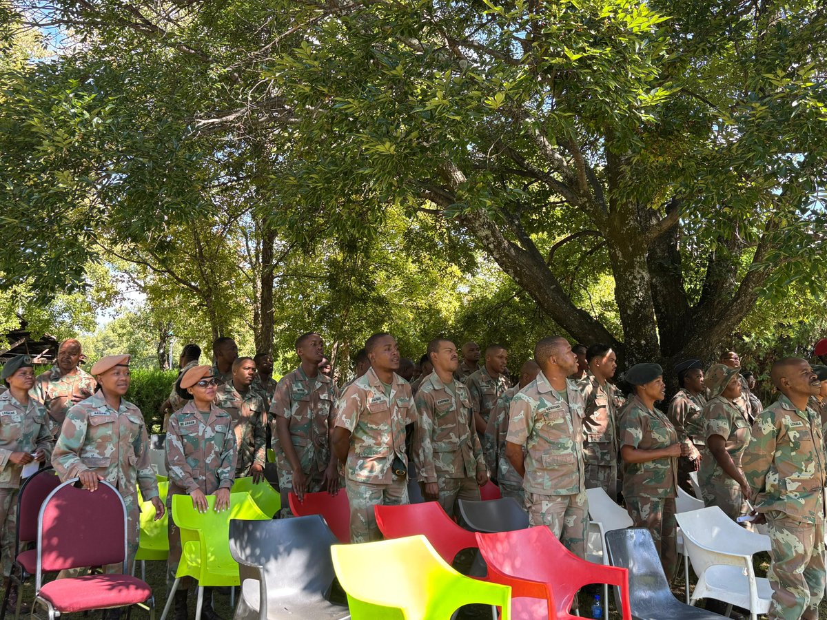 SANDF_ZA's tweet photo. #JointOperationsDivision || Celebrating Easter Away from Home.
https://t.co/btySdWNK5h
#SANDF
#JointOperationsFreeState
#OperationCORONA
#EasterService2026 https://t.co/6prJWsc343