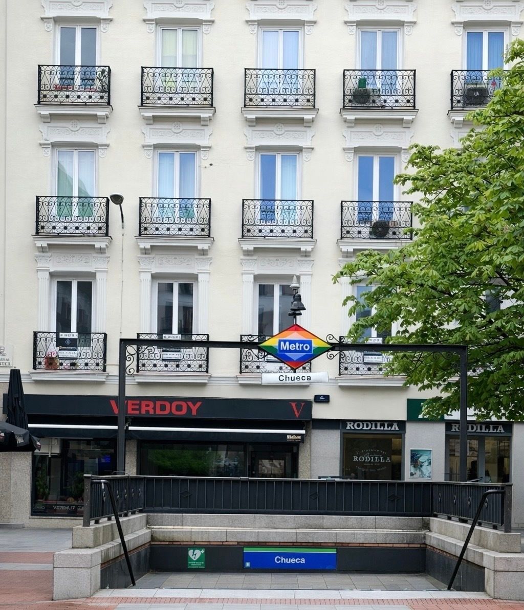thisisraulito's tweet image. Walked through #Chueca and #Malasaña today.

Two completely different energies.

#MadridLife