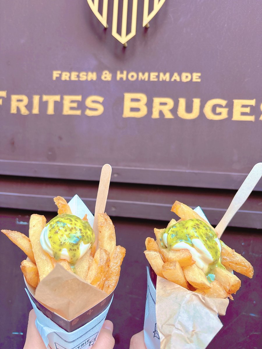 アール tweet media