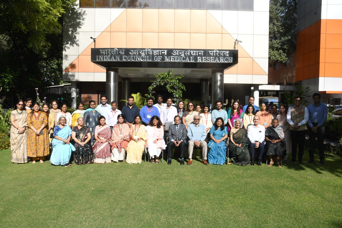 ICMRDELHI's tweet image. Boosting grassroot healthcare: ICMR roll out offline clinical workflow app to support CHOs at SC-AAM, enabling faster triage, better referrals, teleconsultation &amp;amp; improved patient care with color-coded guidance, ahead of #AyushmanBharat Health &amp;amp; Wellness Center Day
#DigitalHealth