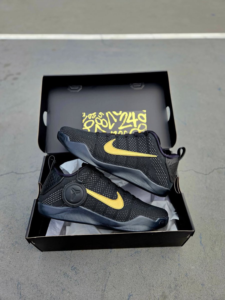 SneakerAlert tweet media