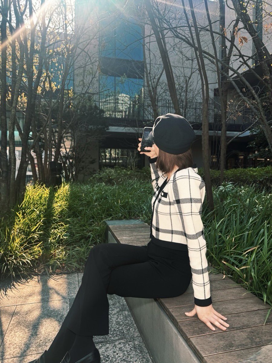 BRNIZIU's tweet image. 📸 | MAKO via Instagram.

"Meus momentos felizes recentes 🥤🍕🌷🐶🌸"

#MAKO #NiziU #ニジュー #니쥬