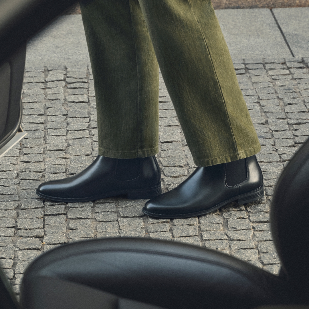 SaritYourCity's tweet photo. Where urban meets refined.
Sophisticated design, elegant details and comfort designed for dynamic days
Shop the new arrivals at @Batakenya ground floor at Sarit
#BataShoes #MakeYourWay #EveydayEssentials https://t.co/OxRAxxCOxg