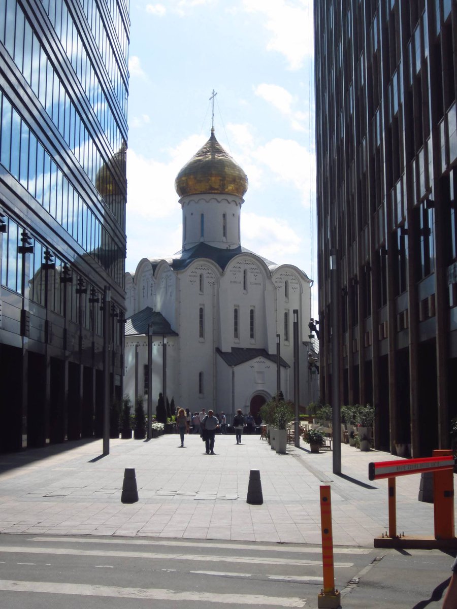 vidalelsaMoscou's tweet image. #Guerre Russie/Ukraine - Que pensent les Russes ? Merci a Benjamin Quenelle (Le Monde) pour sa chronique qui rappelle que 
"Mais la vitrine présentée par le Kremlin n’offre qu’une illusion. Les populations et les formes de mobilisation sont en réalité très diverses dans cet