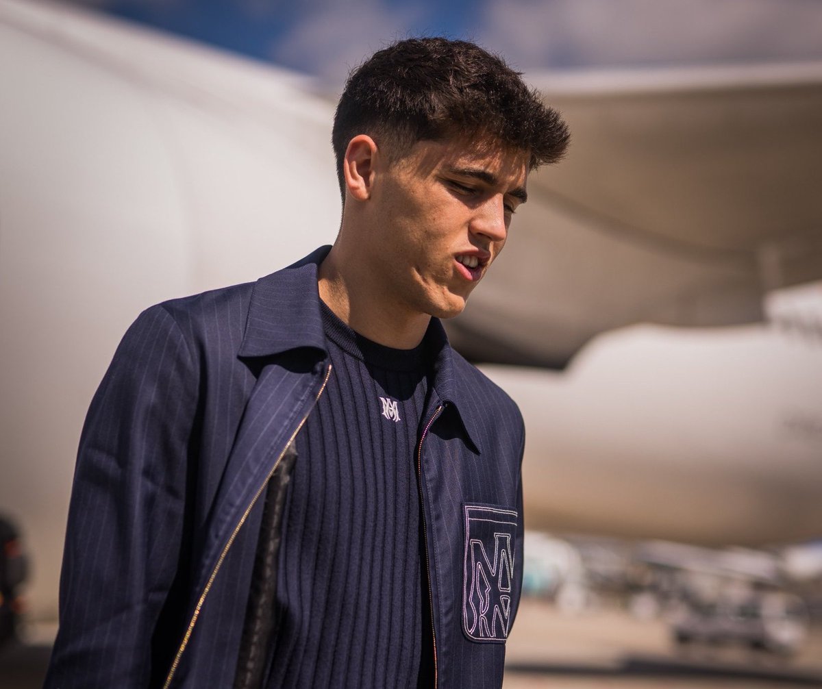 ReshadRahman's tweet photo. 🛩️ Cubarsi also traveling with the team for tomorrow night, despite not being available due to suspension: #UCL https://t.co/FWkD7sCkuK