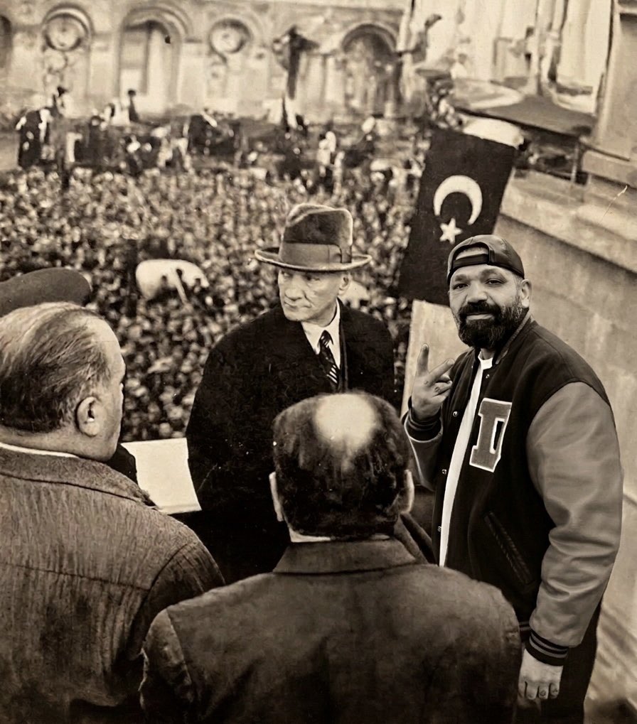 flexflexbaba's tweet photo. Efendiler, yarın Kadıköy Acil’i ilan edeceğiz!

-Selo ATATÜRKA Mavzer (2005) https://t.co/kk5RAPDKGS
