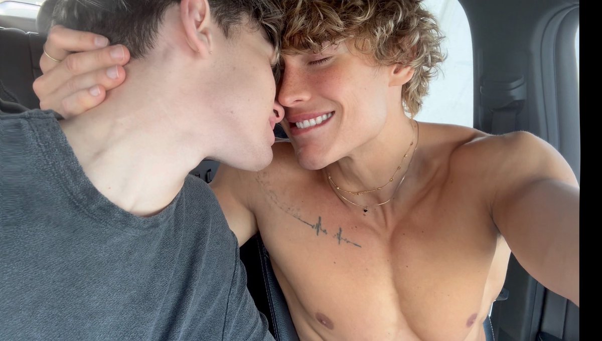 Melvin Moore tweet media