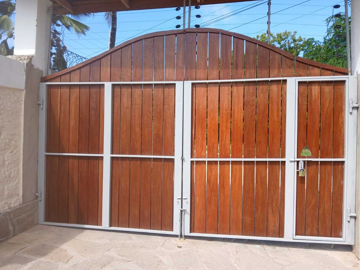 doriccottages's tweet photo. First impressions matter… and this is just the beginning ✨
Behind these gates lies comfort, space, and the calm of Diani living 🌊
Welcome to Doric Cottages Diani — your home away from home 🤍
📞 +254 790 919 981
📞 +254 734 778 459
📧 info@doriccottagesdiani.com https://t.co/ePkSebUdIF