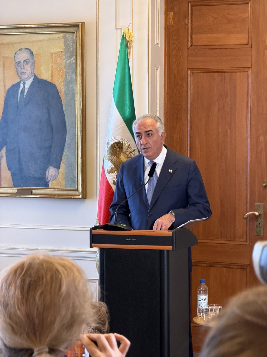 Daniel Schatz tweet media