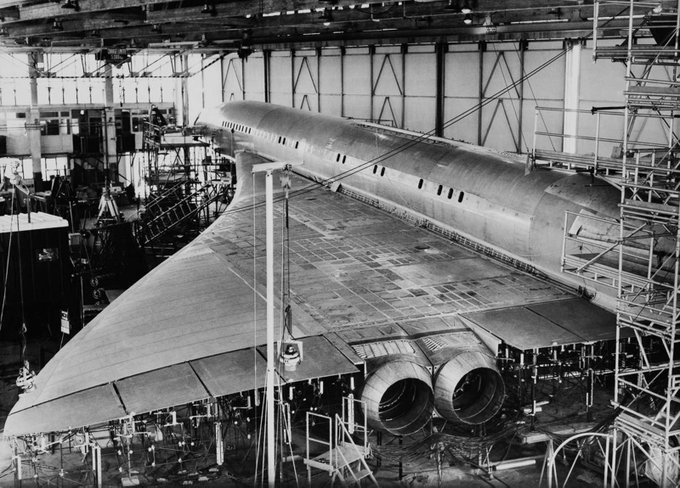 Trump_Fact_News's tweet image. 🚨✈️ ALERTE INFO : “Conception et développement du Concorde, avion de ligne supersonique, entre 1964 et 1969, présenté comme une étape majeure de l’aviation civile.” (T)