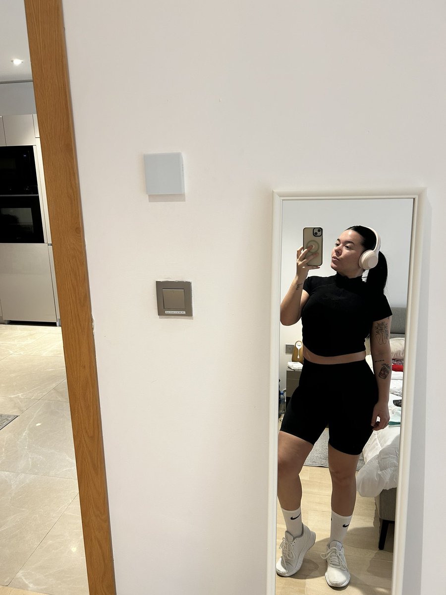 ℜ𝔬ℜ𝔬✨ tweet media