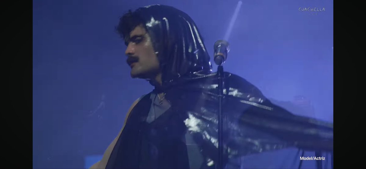 伊万里 tweet media