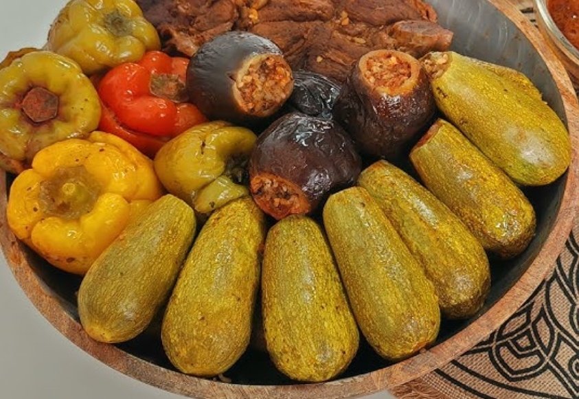 R 🇸🇾 tweet media