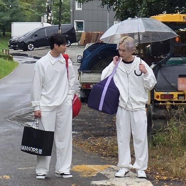 shinee_keylove1's tweet image. 相合傘は絶対しないスタンスが
ほんと面白くて好きww
早く会いたいな
#KEY #키 #MINHO #민호
#SHINee #샤이니