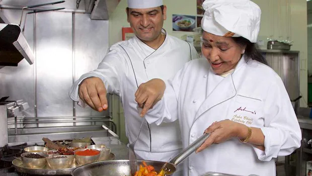 NDTVFood's tweet image. Bharta To Muscat Gosht, The Stories Behind Asha Bhosle's Favourite Foods
food.ndtv.com/news/bharta-to…
#ashabhosle #restaurant #food