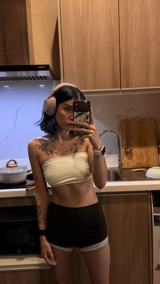 little satana tweet media