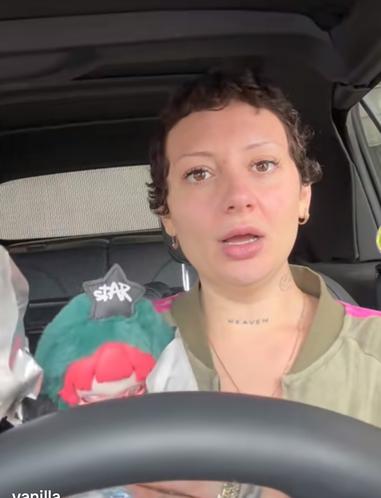 Soph 🐝 tweet media