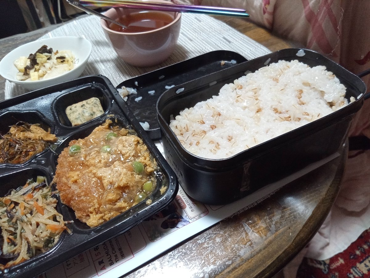 赤ネコ@弁護士兼マンガ家 tweet media