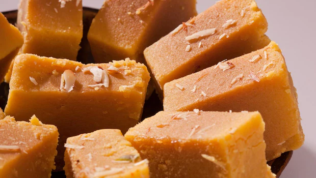 NDTVFood's tweet image. Which Dish Is Called The King Of Sweets In India?
food.ndtv.com/food-drinks/wh…
#sweets #india #MysorePak