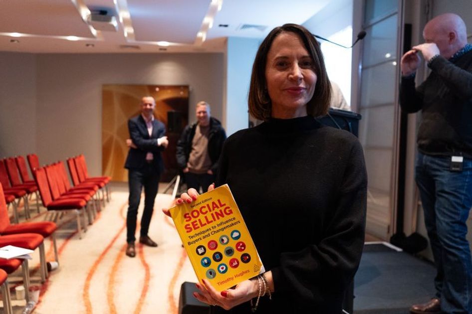 Timothy_Hughes's tweet image. The Evolution of Sales: From Pitching to Positioning by @Timothy_Hughes buff.ly/K1Ce1PP @DLAIgnite #SocialSelling #DigitalSelling #Sales #SalesTips #SalesLeader #SalesEnablement #RevOps #Marketing #Leadership #MarketingStrategy #MarketingSuccess