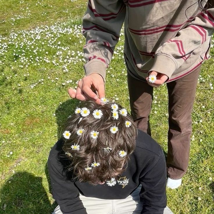 conn0r 📎 tweet media