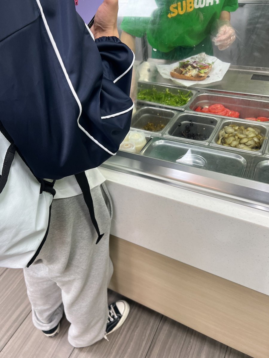 もんもん tweet media