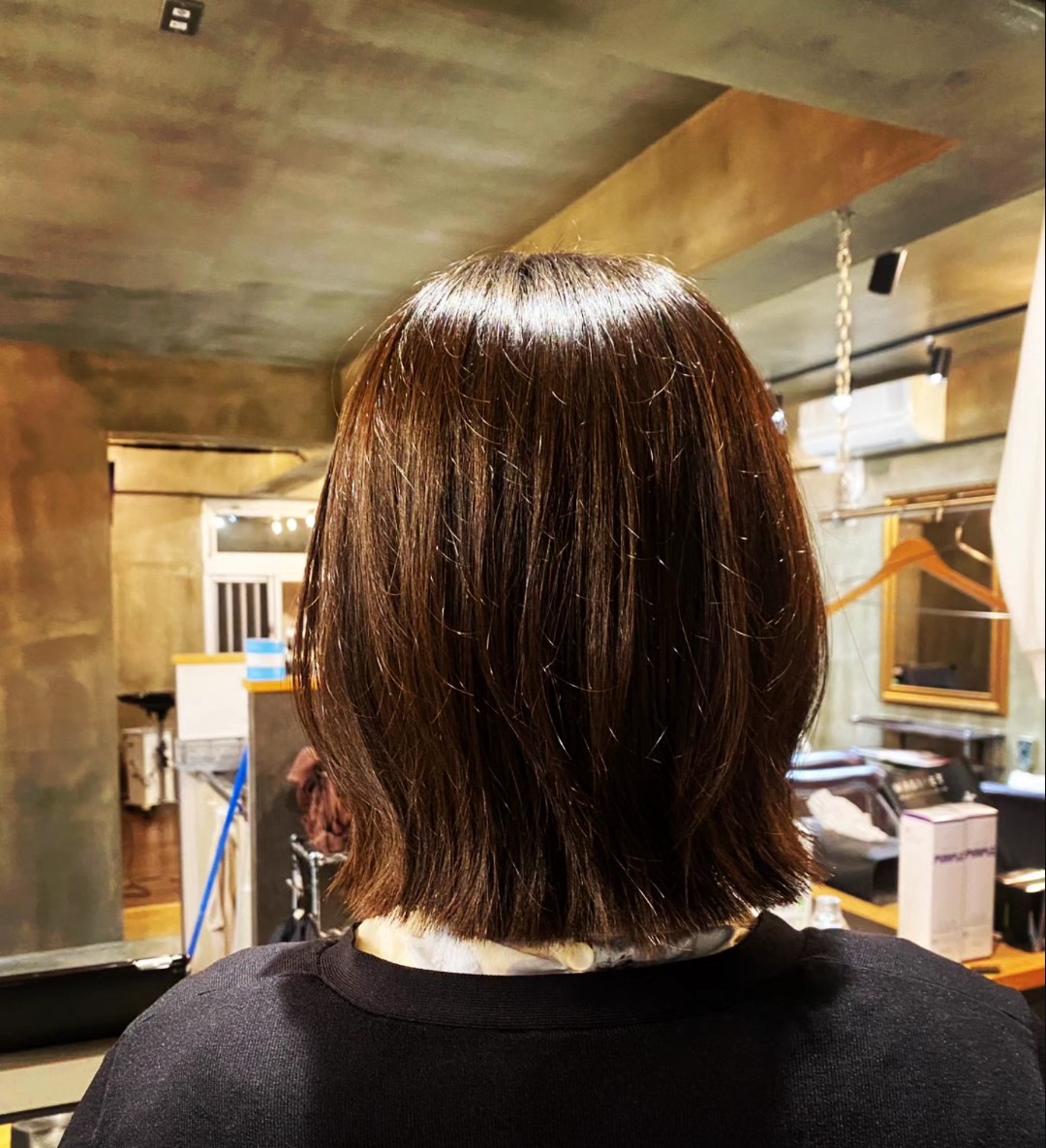 glxxxeim's tweet photo. めーっちゃ切ってもらった！
余裕でヘアドネーションできる長さ👏 https://t.co/NVCmxciK1X