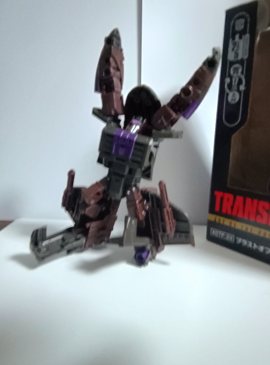 右影（ミギカゲ基地） tweet media