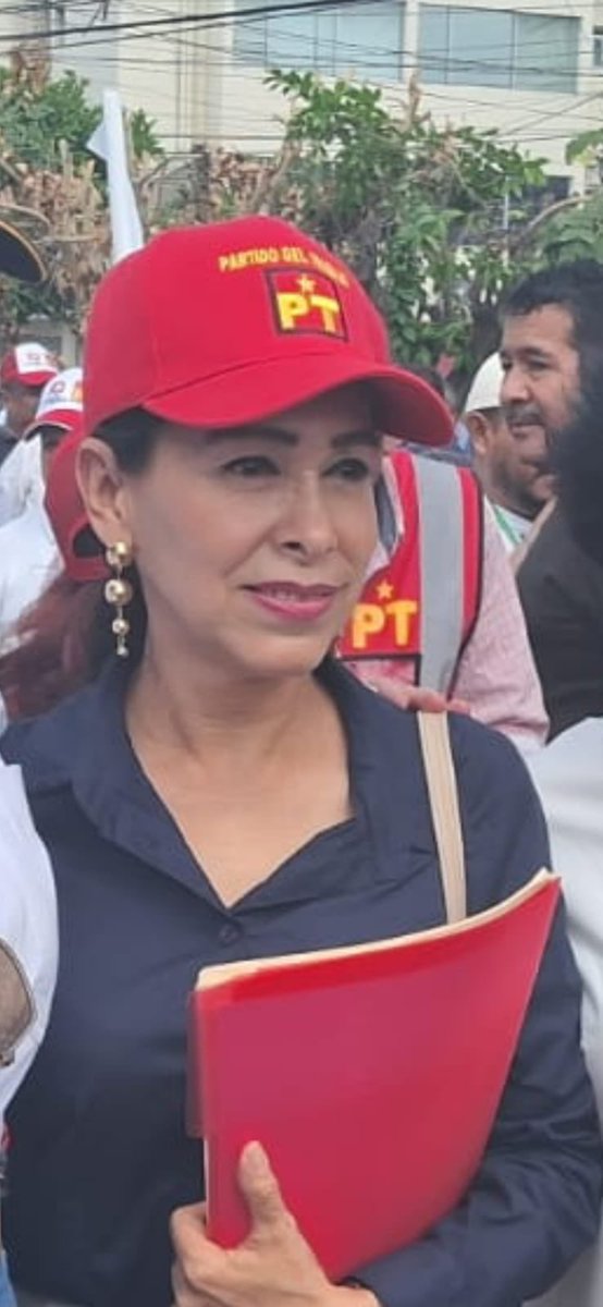 La Bitácora Política tweet media