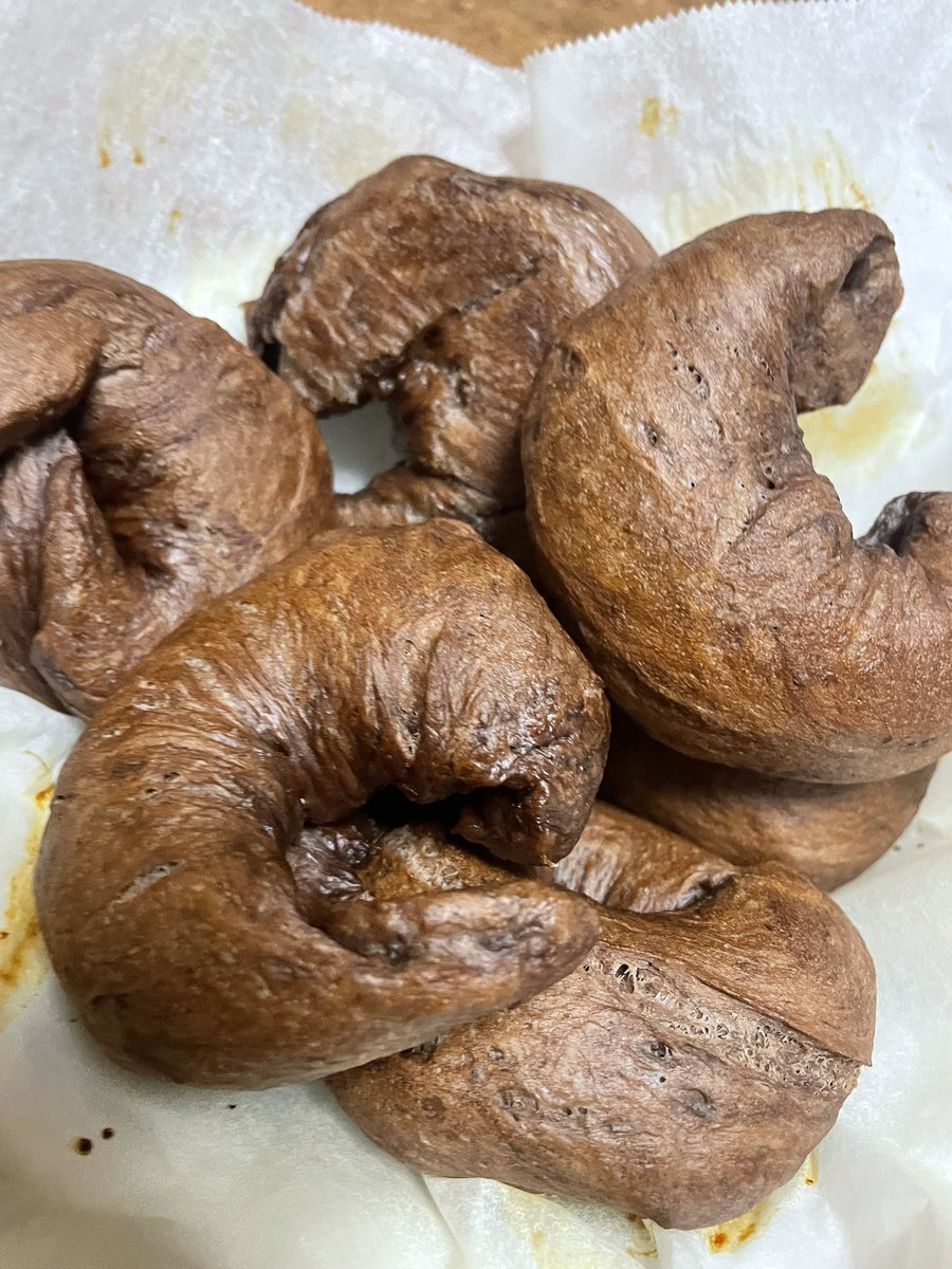 ベーグル作ったら繋ぎ目が外れたwww