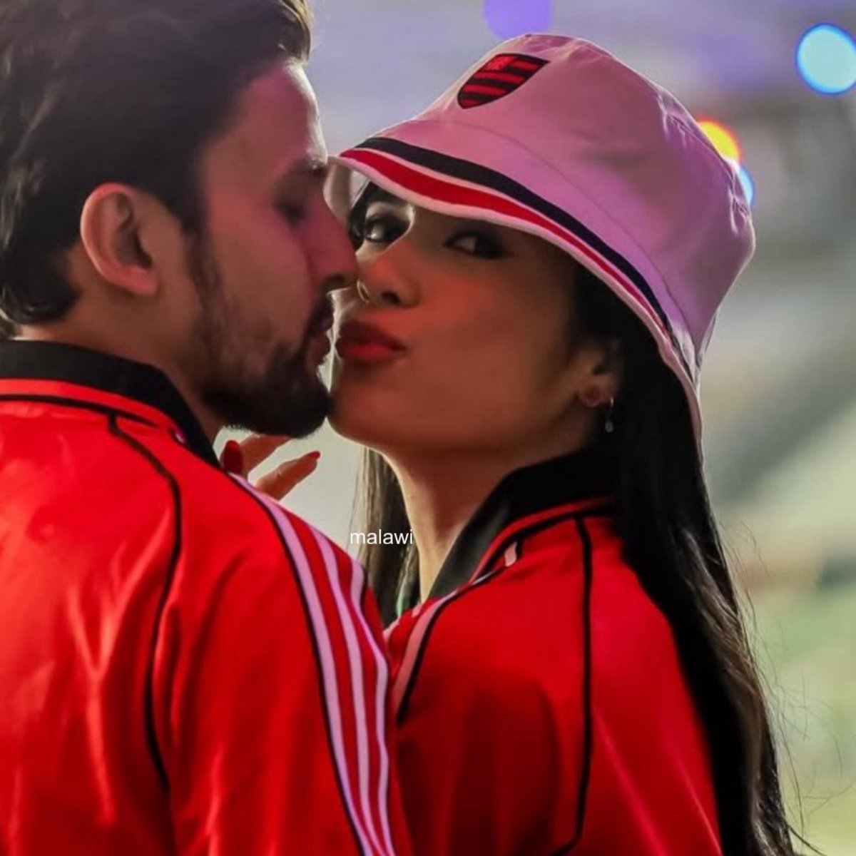 mlwtiimes's tweet photo. @♥️🖤 https://t.co/790WOiPkpm