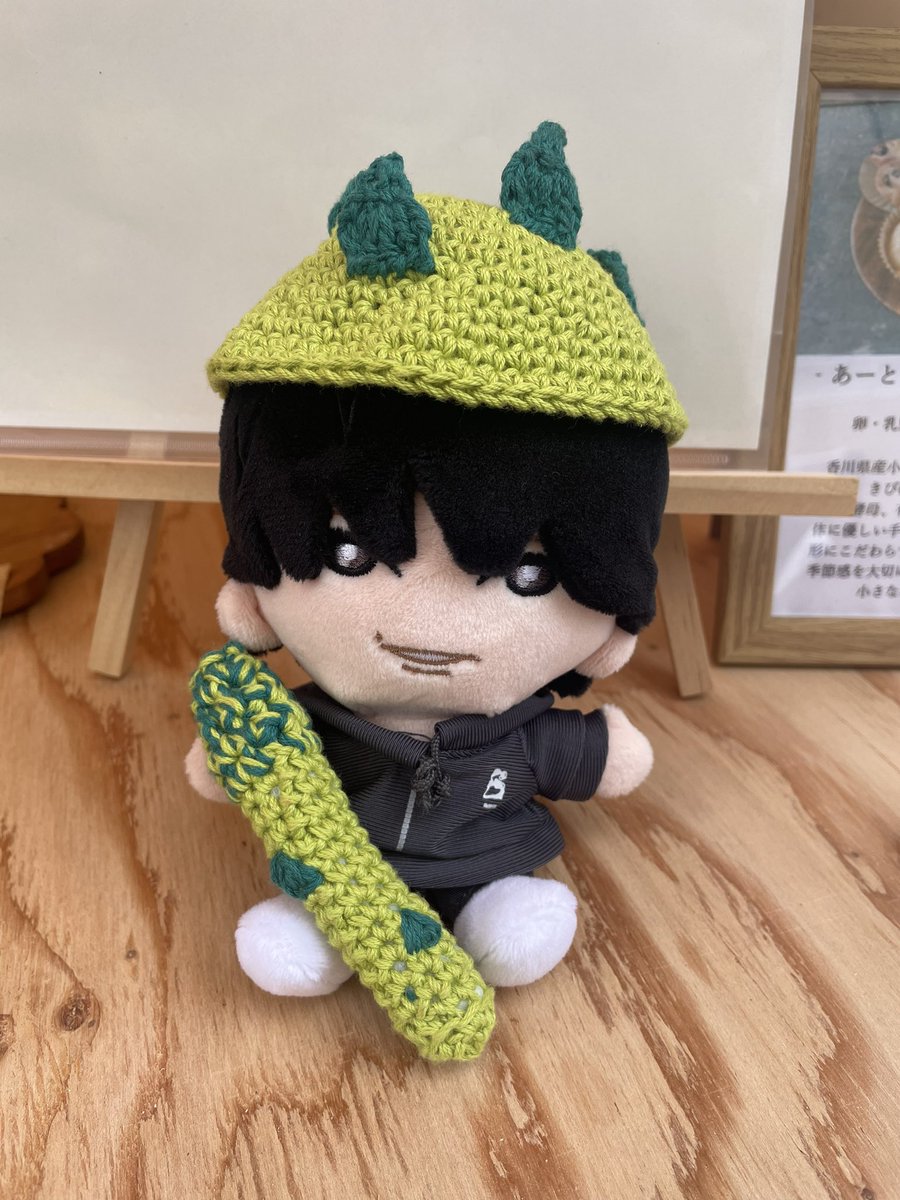 618______hkt6's tweet photo. アスパラ大騒ぎで提供待ちの間にお店で用意されていた小物をお借りして撮影したほくぬちゃん 撮ってるときお店の方々が「かわいい〜！」と言ってくださったのでニマニマしてしまった（親の気持ち） https://t.co/8qX7tMMham