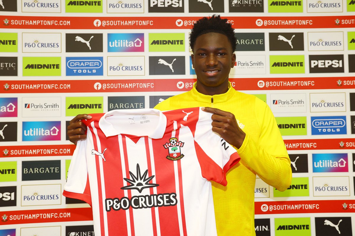 AlfieHouseEcho's tweet photo. 🚨 Saints have now confirmed the signing of youth international Issa Tounkara from Mali. He’ll join up when he turns 18 this summer.

✍️ Defensive midfielder Tounkara impressed scouts at recent Under-17 Africa Cup of Nations as captain of Mali, who reached the final.

#SaintsFC https://t.co/oDIkBdvbUh
