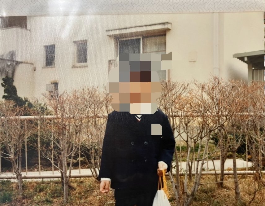 fp_hiro's tweet photo. ・父親は定時制工業高校卒
・母親は商業高校卒でパート
・塾に行けなかった
・お金に余裕がなかった
・本や辞典はもらい物が多かった
・奨学金フル活用
・無料の大学しか選択肢がなかった

人生の早いうちに
経済的困窮を経験できて良かったです☺️ https://t.co/voP8hHY1dw